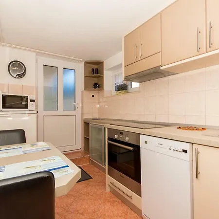 Apartments Cavar Trogir Exterior photo