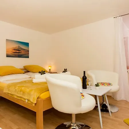 Apartments Cavar Trogir Exterior photo