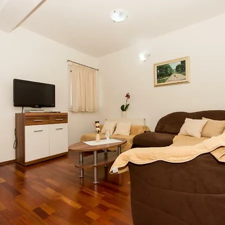 Apartments Cavar Trogir Exterior photo