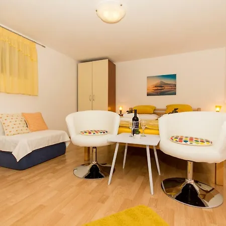 Apartments Cavar Trogir Exterior photo