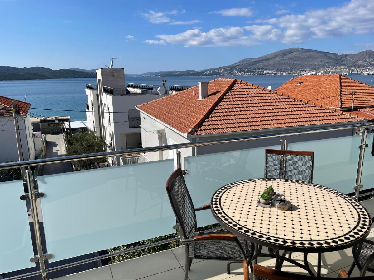 Cavar Apartament *