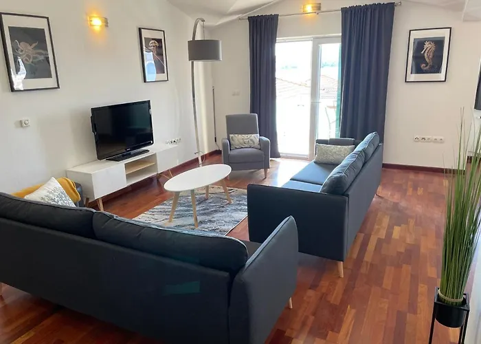 Apartments Cavar
